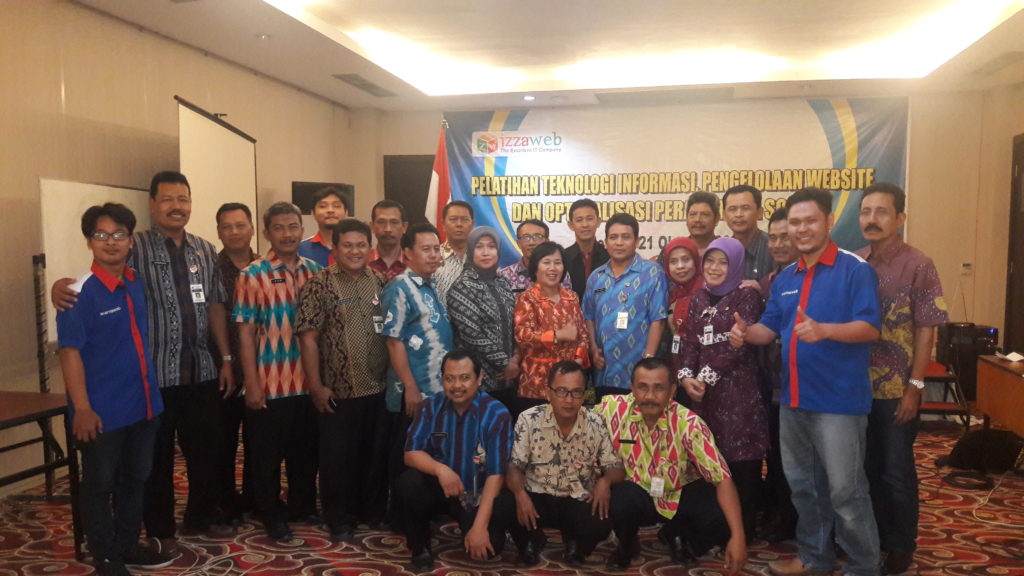 Pelatihan TI dan Optimalisasi Sosmed