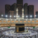 Sejarah Mekkah Lengkap: Dari Lembah Bakkah Hingga Kota Suci Modern 2025